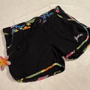 NWT Girls’ Juniors Size XL Drawstring Maui Black Shorts with Floral Design Trim